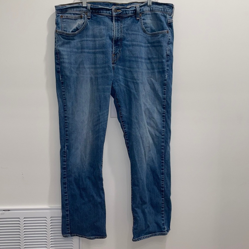 Cremieux Premium Denim Mens 42x30 Straight Leg Jeans Medium Wash Blue Cotton